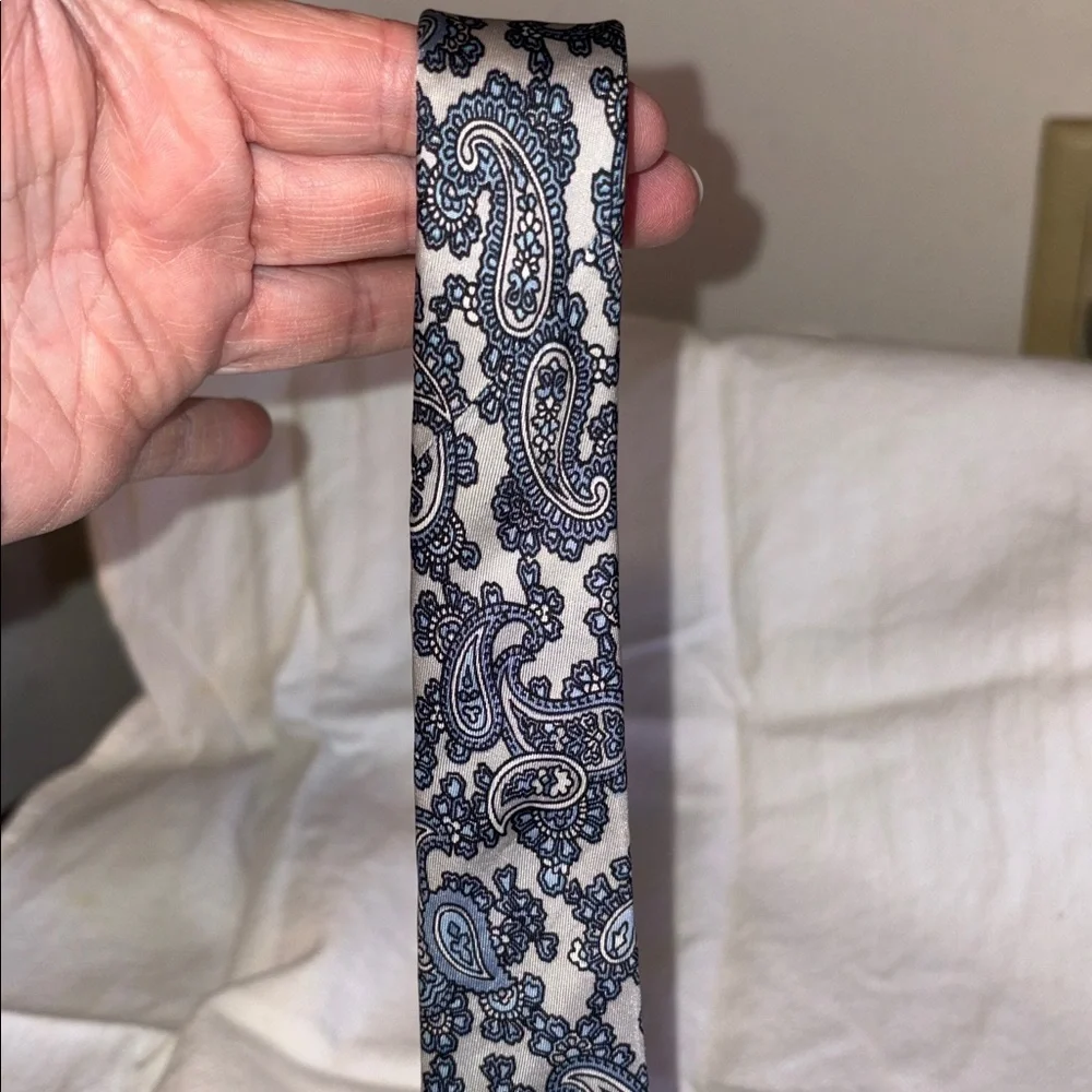 Dior Blue/White Paisley Silk Tie “Cravates” Vintage
